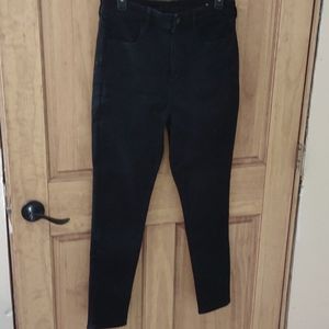 Black skinny jeans